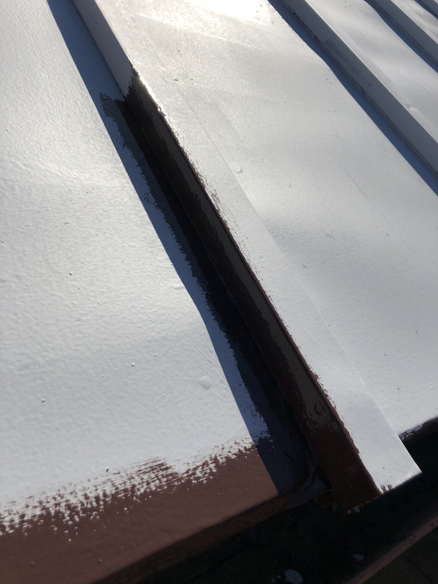 草加市三晃式瓦棒トタン屋根塗り替え工事完了報告