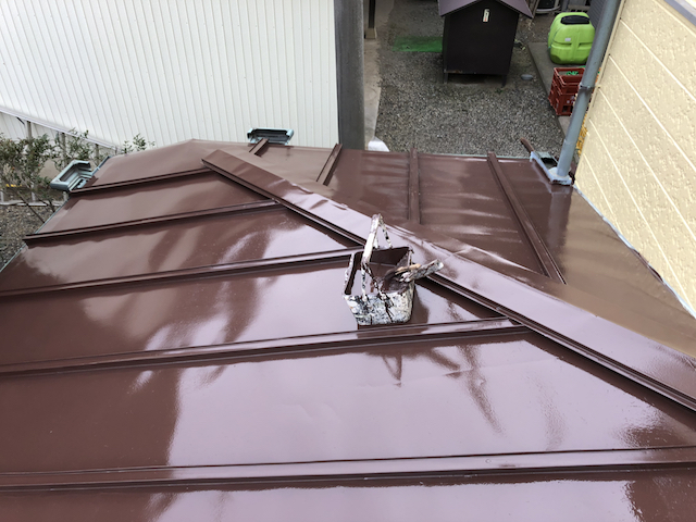 トタン屋根の上塗り